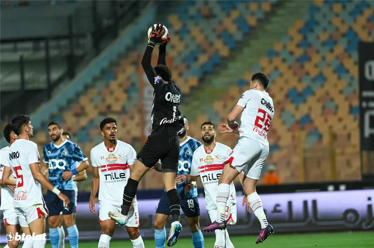 وائل القباني يوضح سبب غياب شيكابالا عن تدريب الزمالك ويؤكد: نحن مستعدون للمواجهة النهائية الأبرز أمام بيراميدز. وائل القباني يوضح سبب غياب شيكابالا عن تدريب الزمالك ويؤكد: نحن مستعدون للمواجهة النهائية الأبرز أمام بيراميدز.