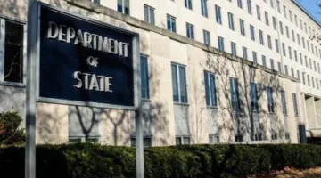 واشنطن توقف معالجة طلبات تأشيرات الطلاب الدوليين بينما يعزز ترامب التدقيق في حساباتهم على وسائل التواصل الاجتماعي