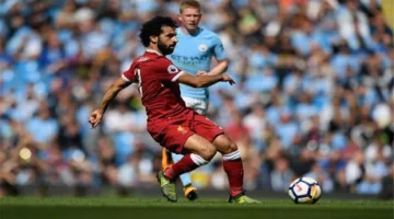 والد دي بروين: ابني يملك علاقة مميزة مع محمد صلاح وسيشعر بالندم على هذا الخيار.