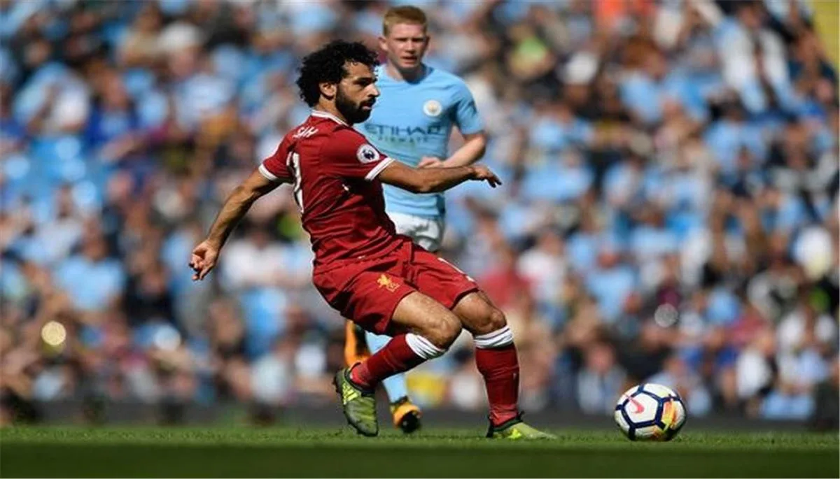 والد دي بروين: ابني يملك علاقة مميزة مع محمد صلاح وسيشعر بالندم على هذا الخيار. والد دي بروين: ابني يملك علاقة مميزة مع محمد صلاح وسيشعر بالندم على هذا الخيار.