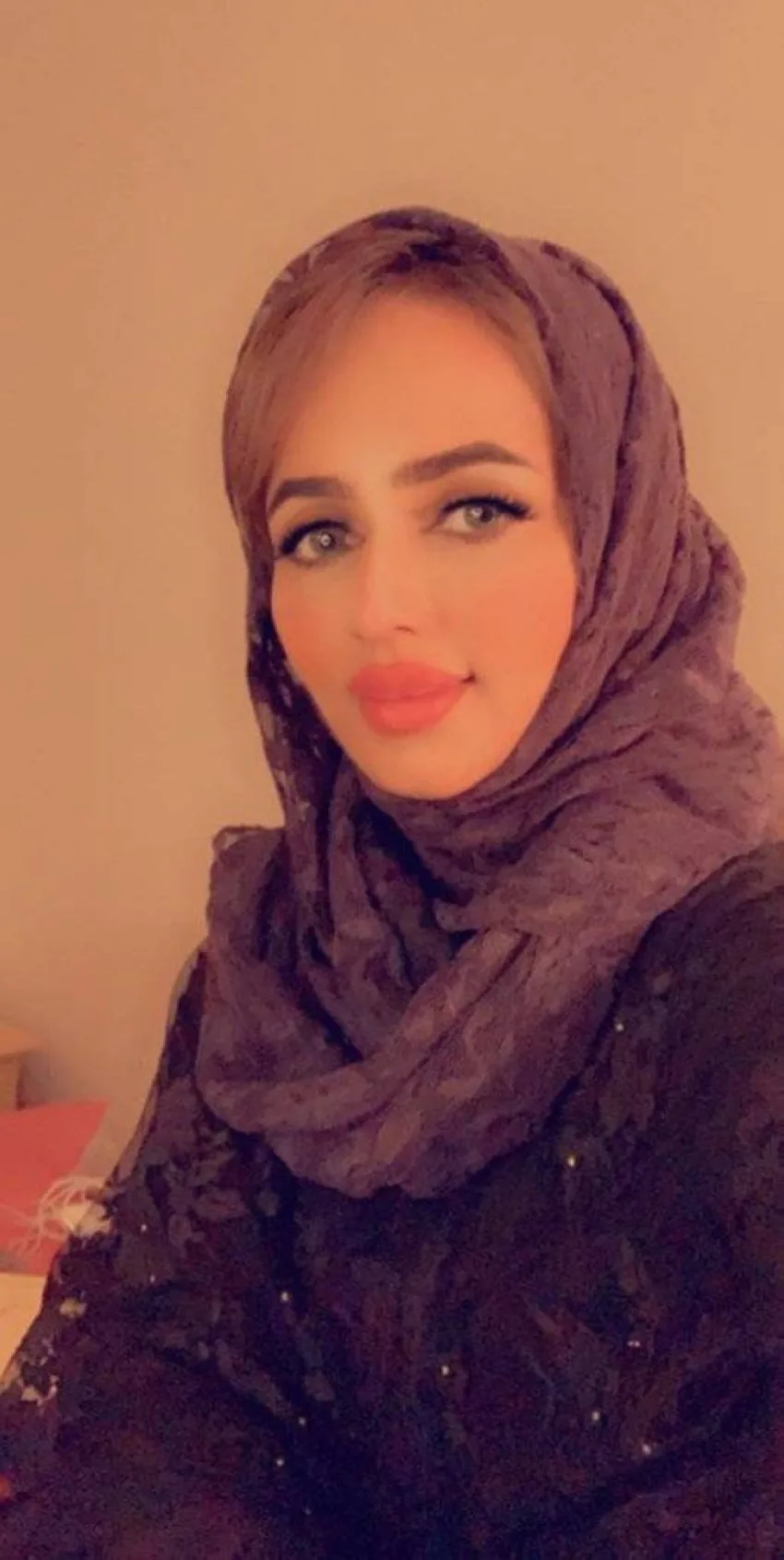 والدة نجلاء قشعر تتلقى العلاج في وحدة العناية المركزة