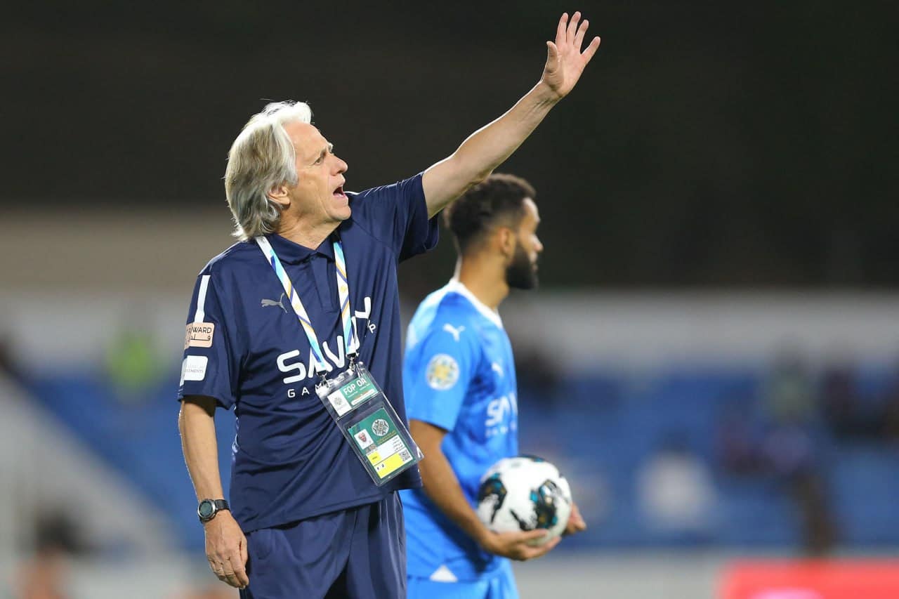 وجه رسالة لفهد بن نافل.. جيسوس يودع الهلال