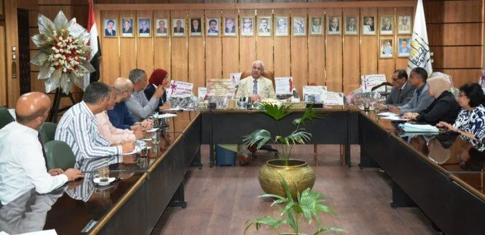 وحدة المشاريع الابتكارية في جامعة أسيوط تعقد اجتماعًا لمتابعة أنشطة الطلاب الابتكارية. وحدة المشاريع الابتكارية في جامعة أسيوط تعقد اجتماعًا لمتابعة أنشطة الطلاب الابتكارية.