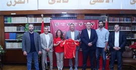 وراء الكواليس: زيارة السفيرة الأمريكية لنادي الأهلي