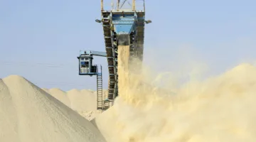 وزارة الانتقال الطاقي تفرض قيوداً جديدة على انبعاثات مصانع الأسمدة