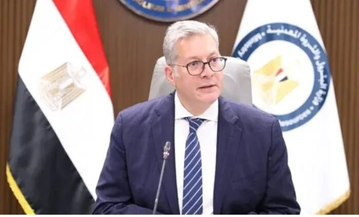 «وزارة البترول» تحول شكاوى حول انتهاكات أسعار أسطوانات الغاز إلى الجهات المعنية «وزارة البترول» تحول شكاوى حول انتهاكات أسعار أسطوانات الغاز إلى الجهات المعنية