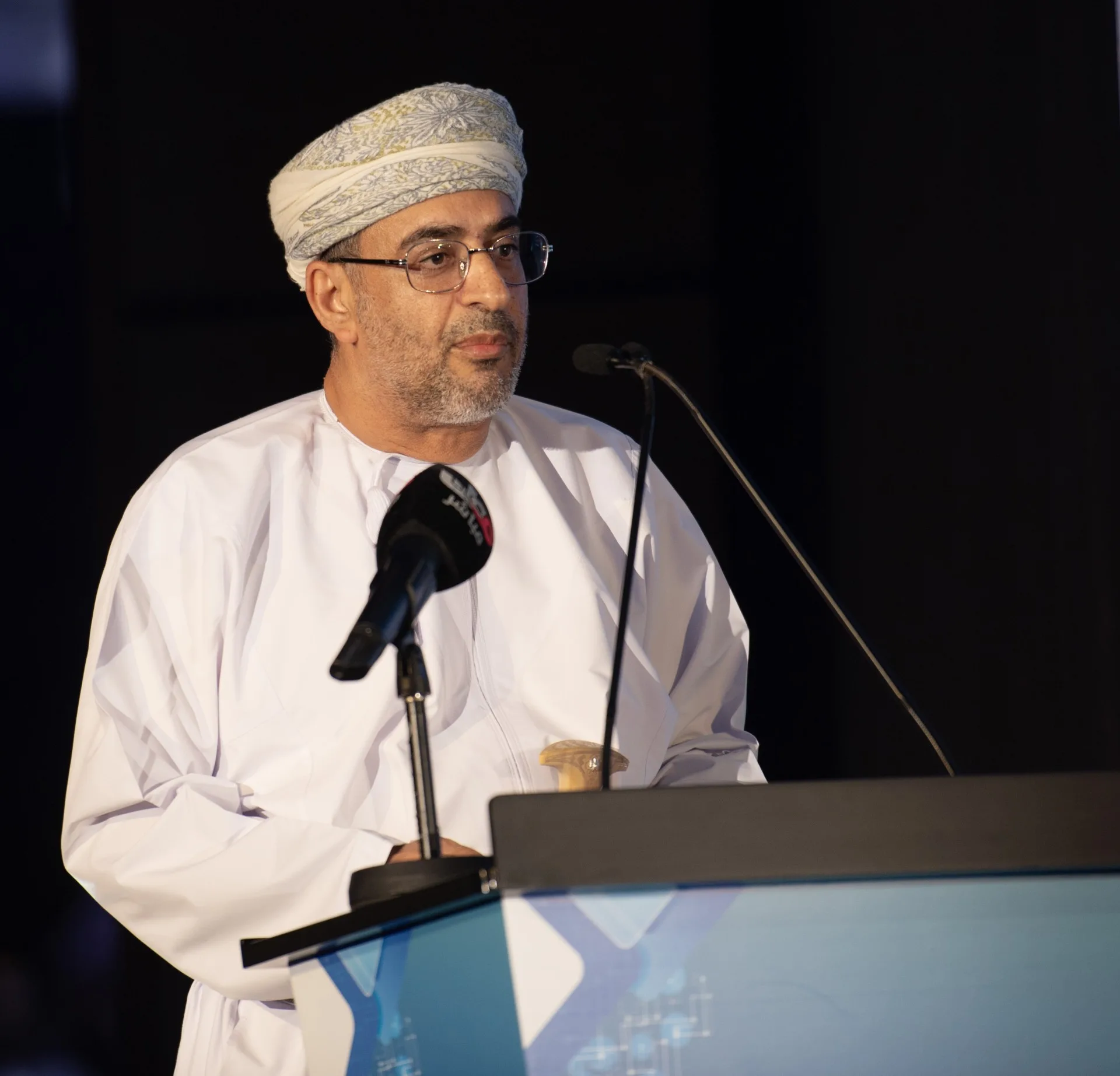 وزارة التربية والتعليم تطلق مبادرة رقمنة المناهج الدراسية وزارة التربية والتعليم تطلق مبادرة رقمنة المناهج الدراسية