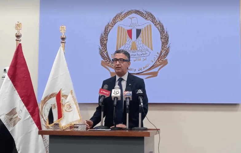 وزارة التموين: 34 مصنعًا للحديد والصلب قدمت طلبات لتسوية أوضاعها في القطاع الصناعي وزارة التموين: 34 مصنعًا للحديد والصلب قدمت طلبات لتسوية أوضاعها في القطاع الصناعي