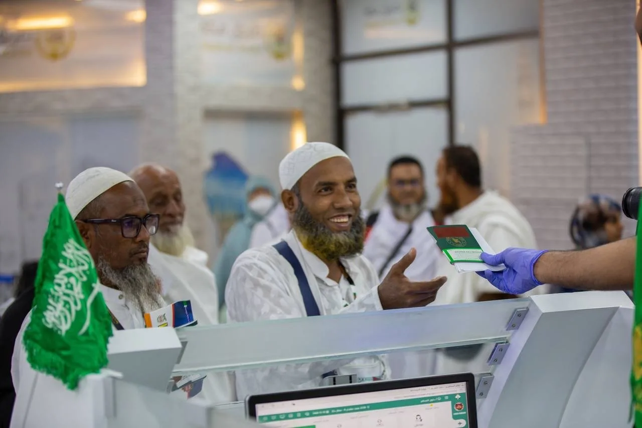 وزارة الداخلية تُعلن أن عدد المستفيدين من مبادرة طريق مكة قد تجاوز المليون حاج منذ انطلاقها وزارة الداخلية تُعلن أن عدد المستفيدين من مبادرة طريق مكة قد تجاوز المليون حاج منذ انطلاقها