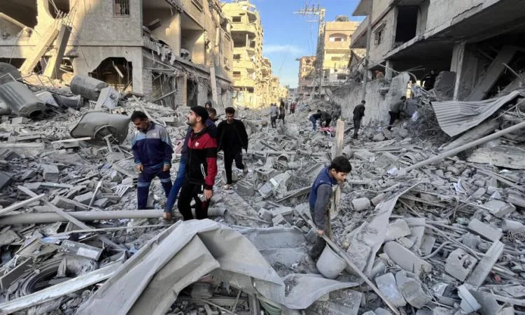 “وزارة الصحة الفلسطينية”: مقتل 23 شخصًا جراء غارات إسرائيلية على قطاع غزة “وزارة الصحة الفلسطينية”: مقتل 23 شخصًا جراء غارات إسرائيلية على قطاع غزة