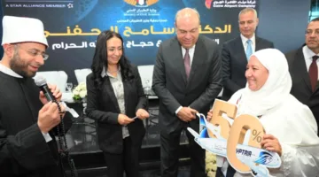 وزراء التضامن والأوقاف والطيران يرحبون بأول دفعة من حجاج بيت الله الحرام