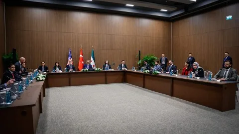 وزراء الخارجية من تركيا وسوريا والولايات المتحدة يقومون بالاجتماع في أنطاليا وزراء الخارجية من تركيا وسوريا والولايات المتحدة يقومون بالاجتماع في أنطاليا