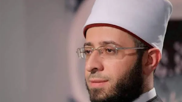 وزير الأوقاف يثني على تصرف إمام مسجد بعد إنقاذه حياة أحد المصلين وزير الأوقاف يثني على تصرف إمام مسجد بعد إنقاذه حياة أحد المصلين