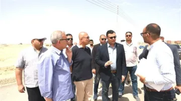 وزير الإسكان: الدولة مهتمة بتوفير الخدمات لأهالي منطقة رأس الحكمة وتوفير حياة كريمة لهم