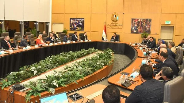 وزير الإسكان: تجديد الامتيازات الممنوحة للاستثمار العقاري لمدة جديدة