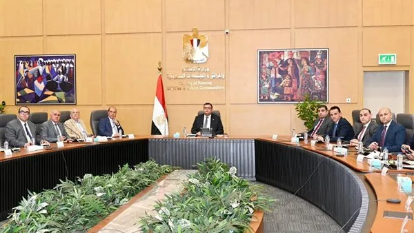 وزير الإسكان يجتمع لمناقشة تقدم مشروع تطوير موقع التجلي الأعظم في سانت كاترين.
