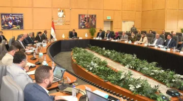 وزير الإسكان يراقب مشاريع مياه الشرب والصرف الصحي في إطار “حياة كريمة” في محافظتي الغربية ودمياط