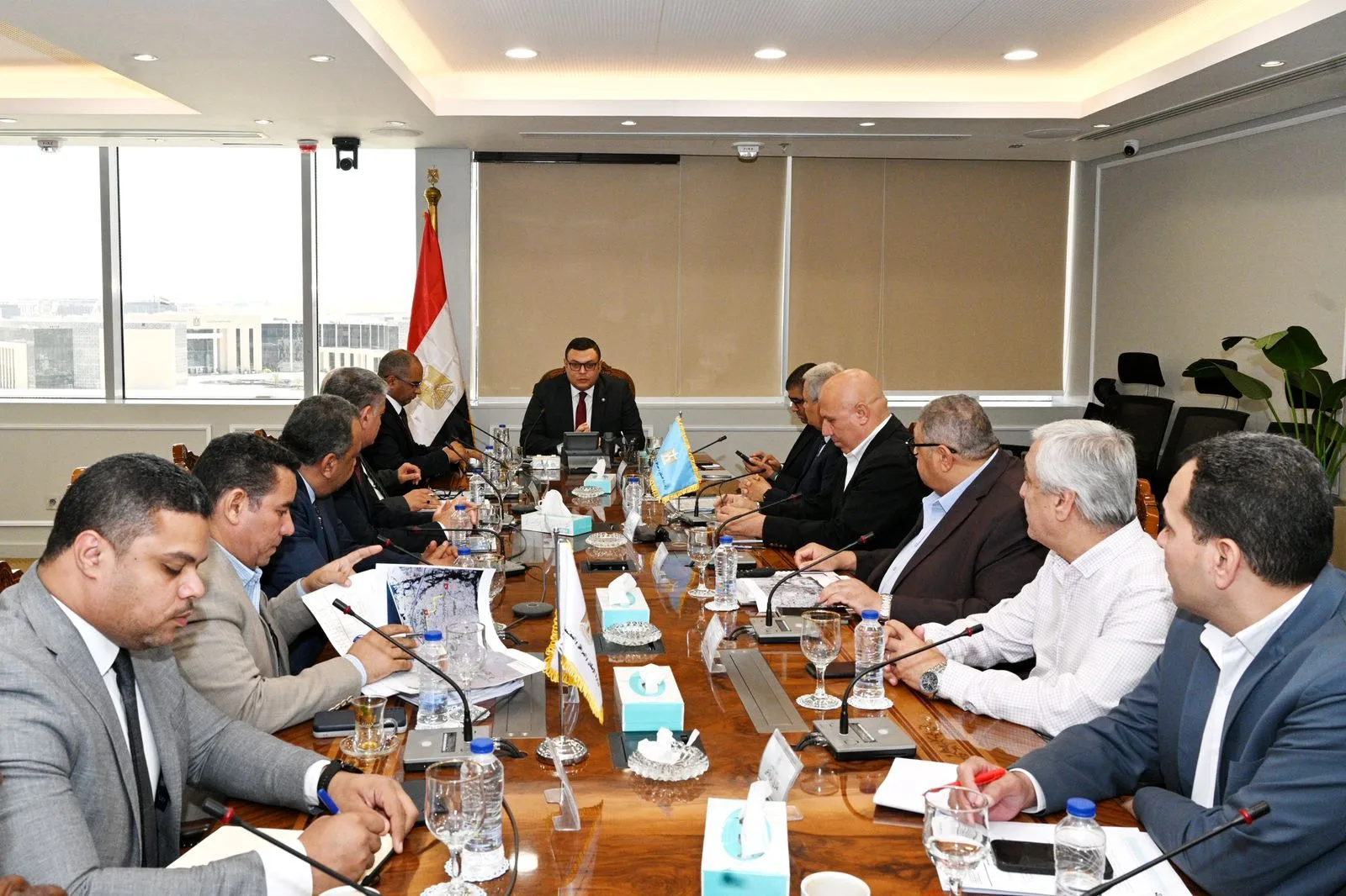 وزير الإسكان يراقب مشروعات الخدمات في أسوان والقليوبية وزير الإسكان يراقب مشروعات الخدمات في أسوان والقليوبية