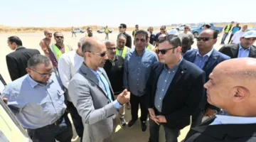 وزير الإسكان يزور مشاريع البنية التحتية والطرق في المنطقة الجنوبية بالقاهرة الجديدة