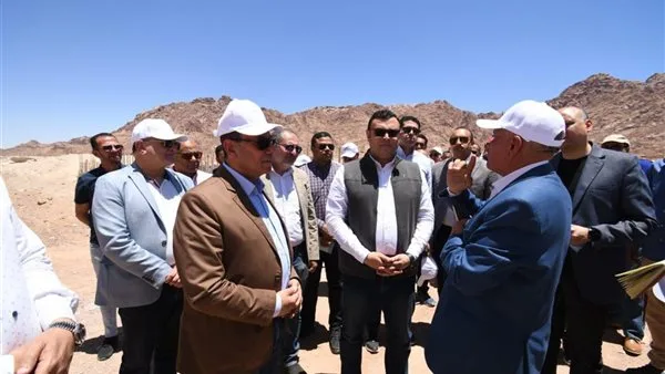 وزير الإسكان يزور منطقة الزيتونة بمدينة سانت كاترين بسيناء لمتابعة أعمال التنفيذ
