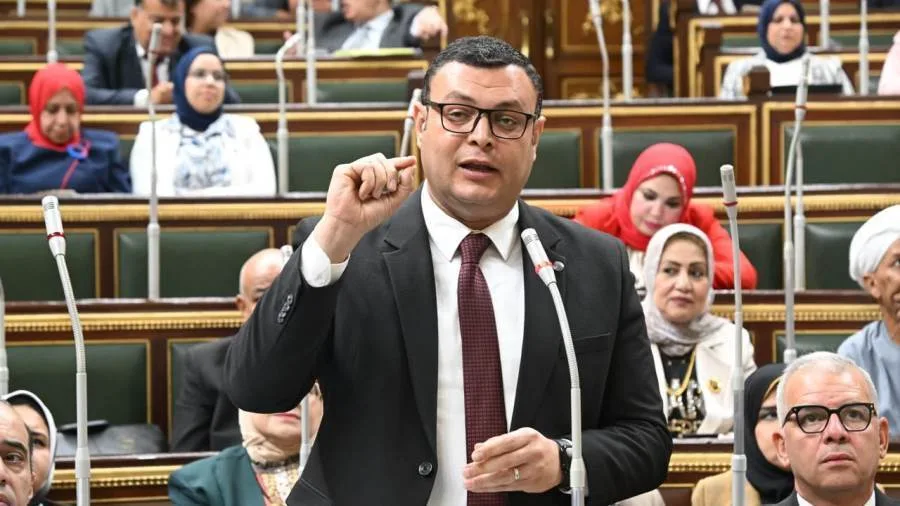 وزير الإسكان يشارك في جلسة بمجلس النواب لمناقشة قانون إدارة مياه الشرب والصرف الصحي وزير الإسكان يشارك في جلسة بمجلس النواب لمناقشة قانون إدارة مياه الشرب والصرف الصحي