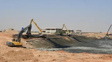 وزير الإسكان يُشرف على مشروعات توسيع وصيانة محطات الصرف الصحي في الشروق والعاشر من رمضان والمنيا الجديدة