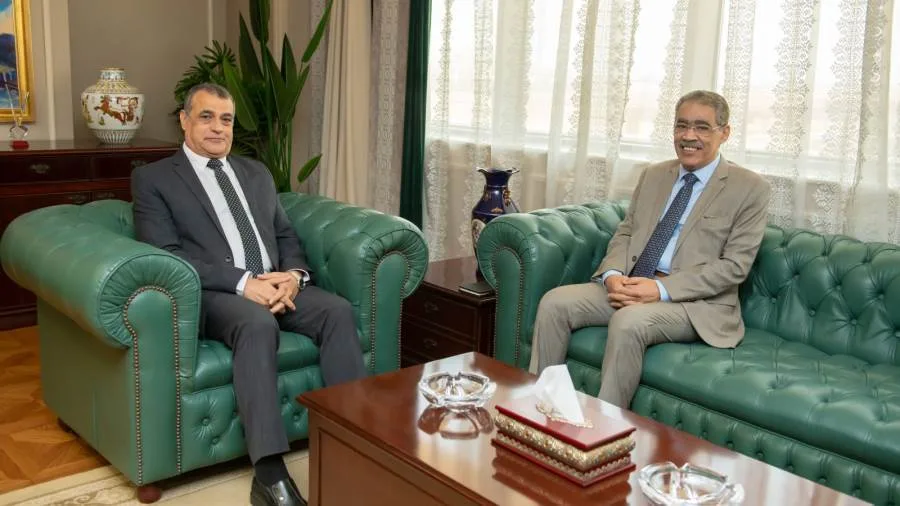 وزير الإنتاج: التحديات العالمية تستوجب اعتماد التكنولوجيا الحديثة في كافة الصناعات الوطنية وزير الإنتاج: التحديات العالمية تستوجب اعتماد التكنولوجيا الحديثة في كافة الصناعات الوطنية