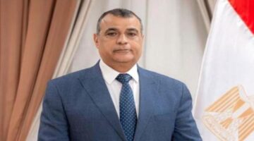 وزير الإنتاج الحربي في عيد العمال: "عصب العملية الإنتاجية"
