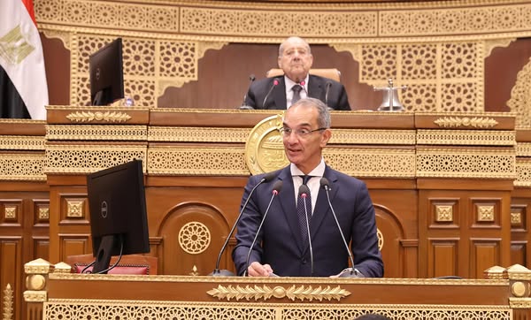 وزير الاتصالات: اعتماد استراتيجيات لوضع خطط لتنمية صناعة الأمن السيبراني