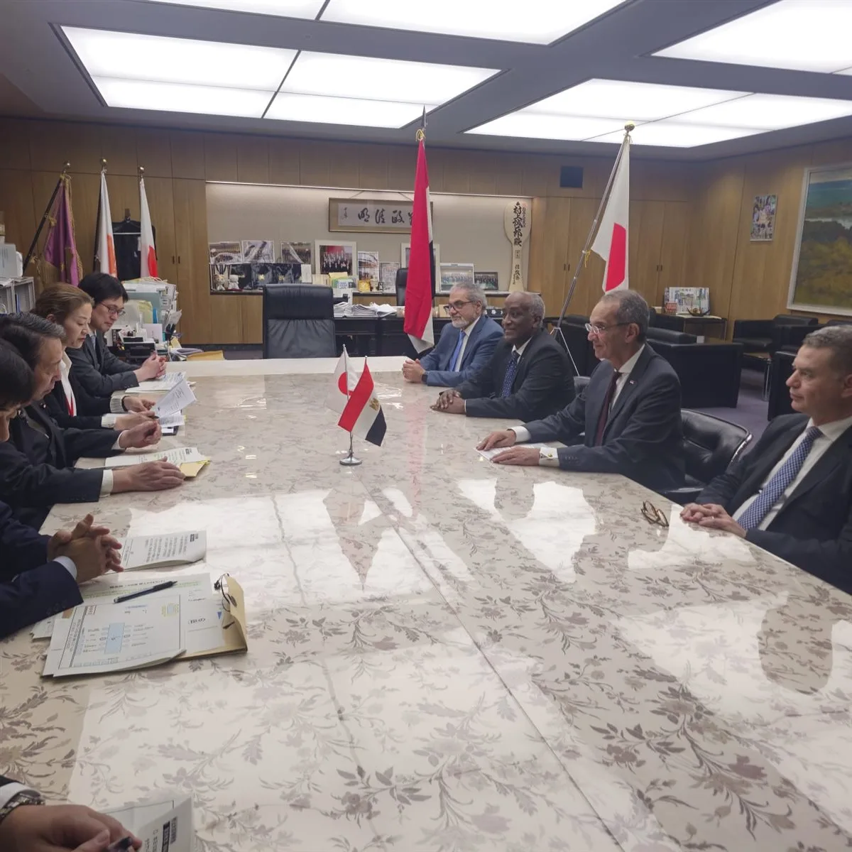 وزير الاتصالات يبحث مع نظيره اليابانى تعزيز التعاون فى الذكاء الاصطناعى والأمن السيبرانى