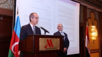 وزير الاتصالات يشارك في احتفال السفارة الأذربيجانية بالقاهرة بمناسبة العيد الوطني.