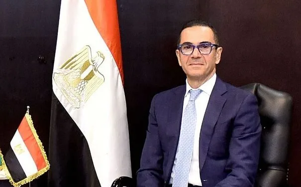 وزير الاستثمار يقوم بزيارة إلى الإمارات لتعزيز الروابط الاقتصادية بين الدولتين وزير الاستثمار يقوم بزيارة إلى الإمارات لتعزيز الروابط الاقتصادية بين الدولتين