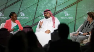 وزير الاقتصاد: 54.8% من الناتج المحلي الإجمالي يأتي من القطاعات غير النفطية