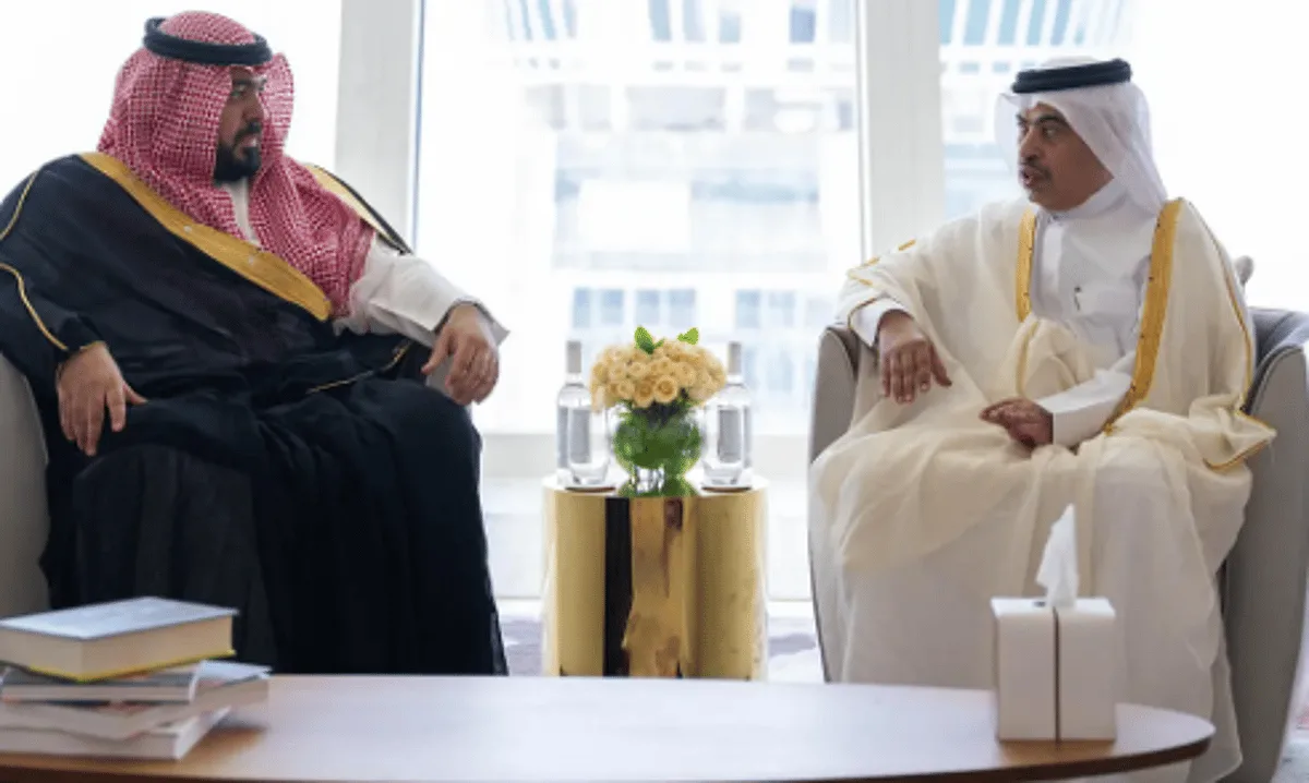 وزير الاقتصاد والتخطيط يبحث سبل تعزيز العلاقات الاقتصادية مع قطر وزير الاقتصاد والتخطيط يبحث سبل تعزيز العلاقات الاقتصادية مع قطر