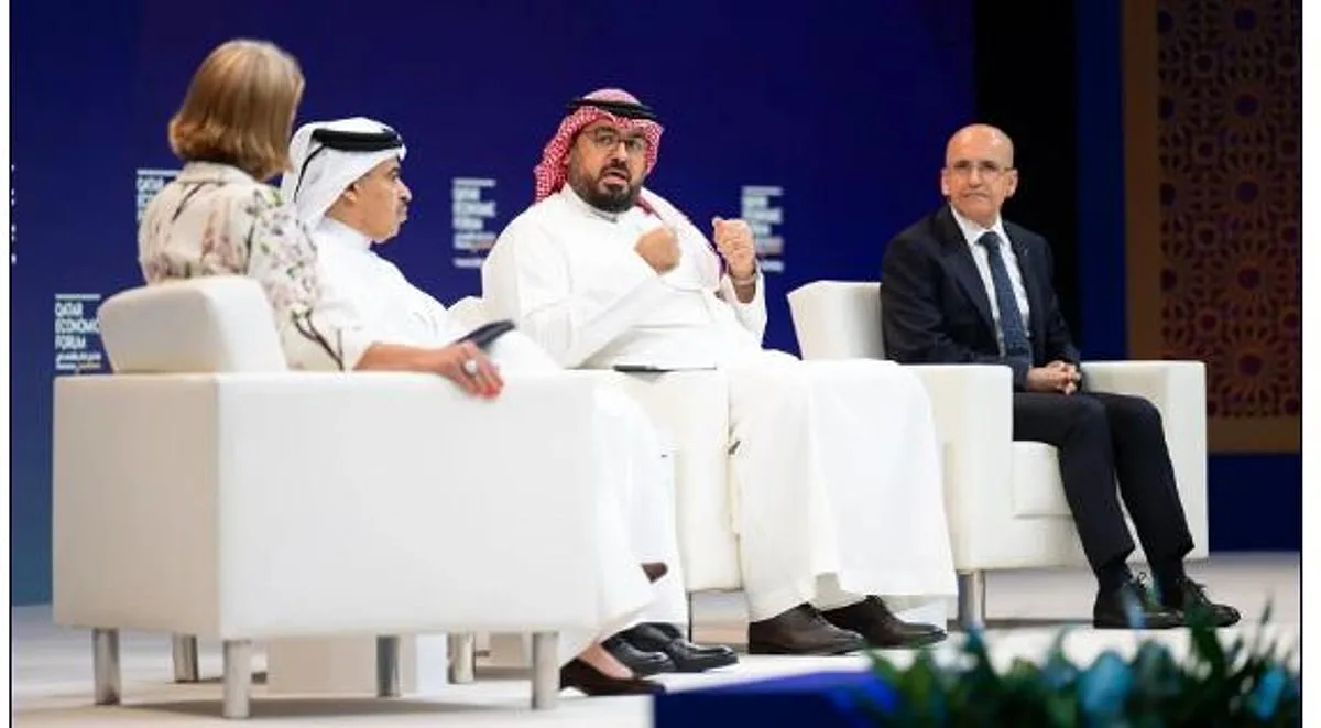 وزير الاقتصاد يعلن الاستمرار في تنفيذ الإصلاحات لتعزيز فرص الاستثمار وفق رؤية 2030 وزير الاقتصاد يعلن الاستمرار في تنفيذ الإصلاحات لتعزيز فرص الاستثمار وفق رؤية 2030