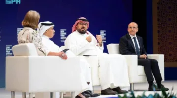 وزير الاقتصاد يعلن الالتزام باستمرار الإصلاحات لدعم الاستثمار وتحسين مناخ الأعمال بما يتماشى مع رؤية المملكة 2030