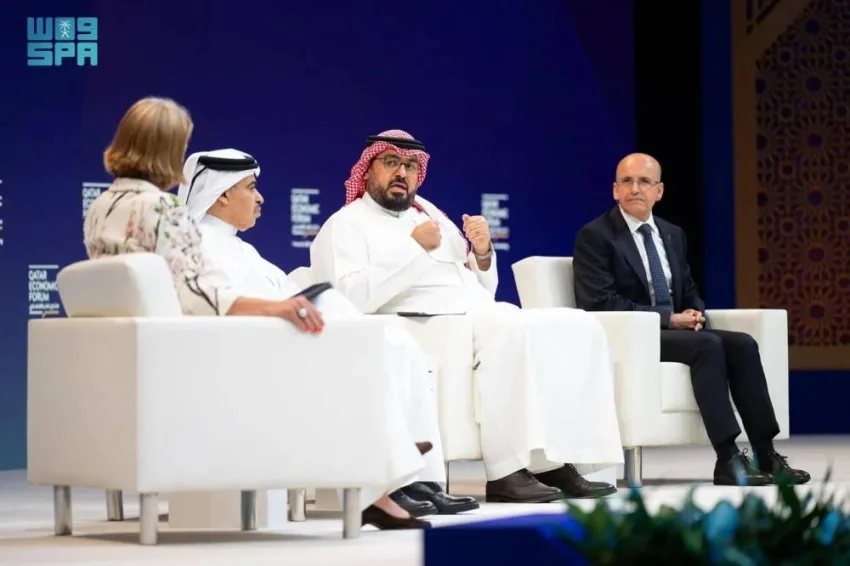 وزير الاقتصاد يعلن الالتزام باستمرار الإصلاحات لدعم الاستثمار وتحسين مناخ الأعمال بما يتماشى مع رؤية المملكة 2030 وزير الاقتصاد يعلن الالتزام باستمرار الإصلاحات لدعم الاستثمار وتحسين مناخ الأعمال بما يتماشى مع رؤية المملكة 2030