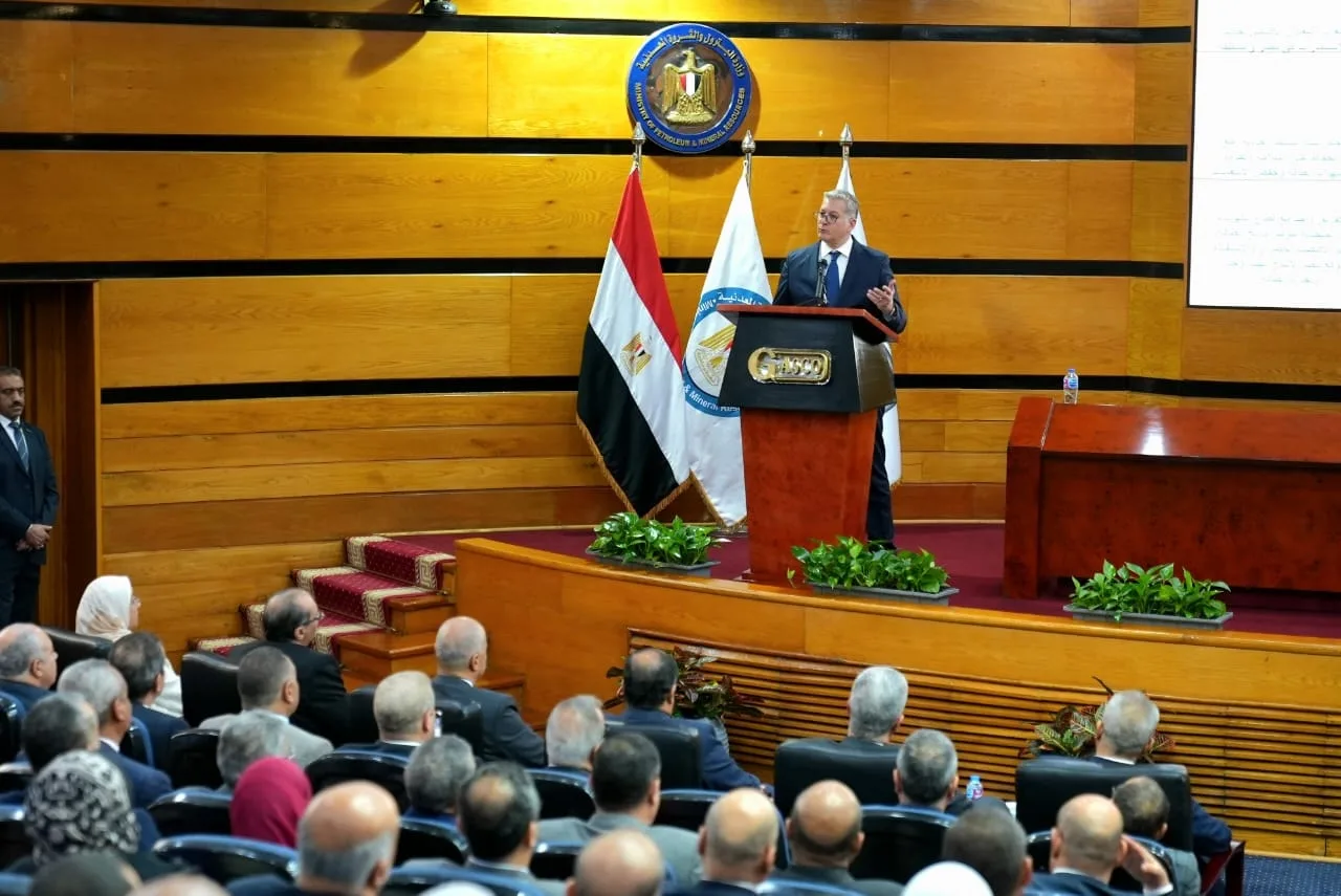 وزير البترول: خطوات جديدة لتشجيع الاستثمارات وتعزيز الإنتاج المحلي وزير البترول: خطوات جديدة لتشجيع الاستثمارات وتعزيز الإنتاج المحلي