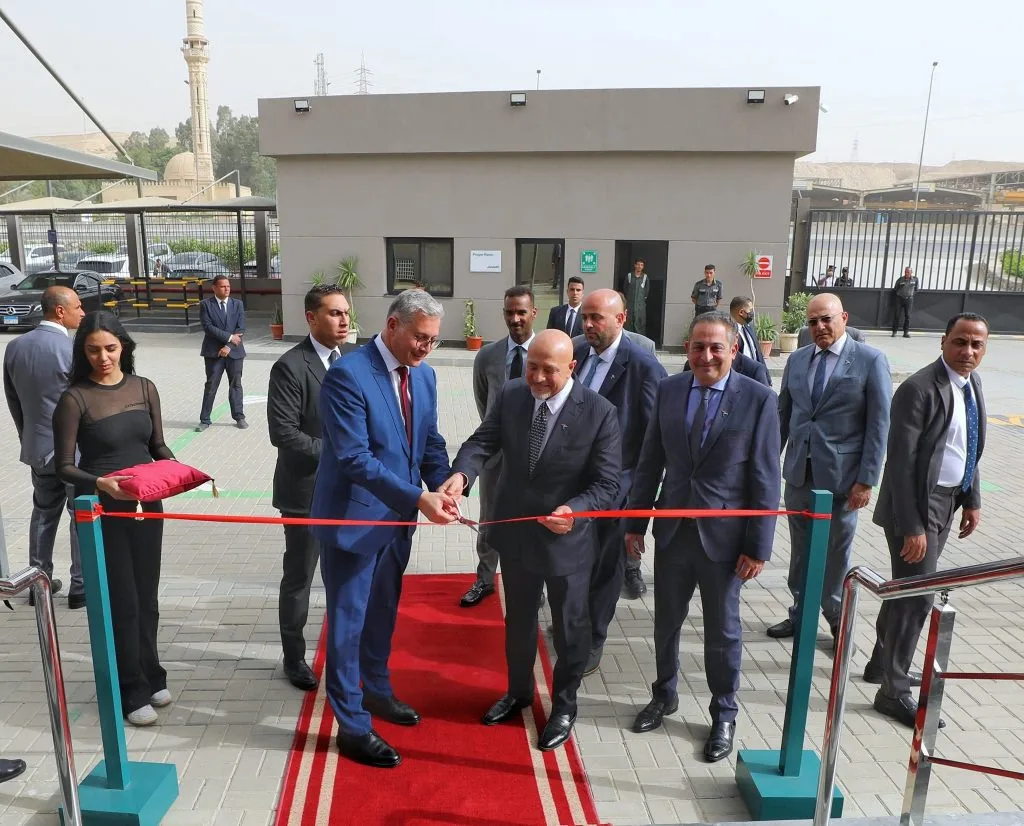 وزير البترول يدشّن المركز المتكامل لعمليات الطاقة السعودية في مصر وزير البترول يدشّن المركز المتكامل لعمليات الطاقة السعودية في مصر