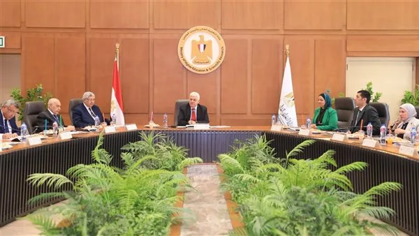 وزير التعليم العالي يترأس الاجتماع الأول لمجلس التخطيط بأكاديمية البحث العلمي