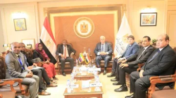 وزير التعليم العالي يستقبل وزير خارجية القمر لبحث تعزيز العلاقات الأكاديمية والبحثية