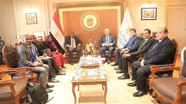 وزير التعليم العالي يستقبل وزير خارجية جمهورية القمر المتحدة