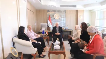 وزير التعليم العالي يناقش مع سفيرة الاتحاد الأوروبي في القاهرة تعزيز التعاون بين مصر والاتحاد الأوروبي.