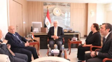 وزير التعليم العالي يشيد بالتعاون الأكاديمي بين جامعة أسوان ومؤسسة مجدي يعقوب