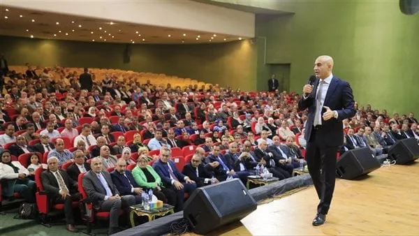 وزير التعليم يستعرض الاستعدادات النهائية لامتحانات نهاية العام