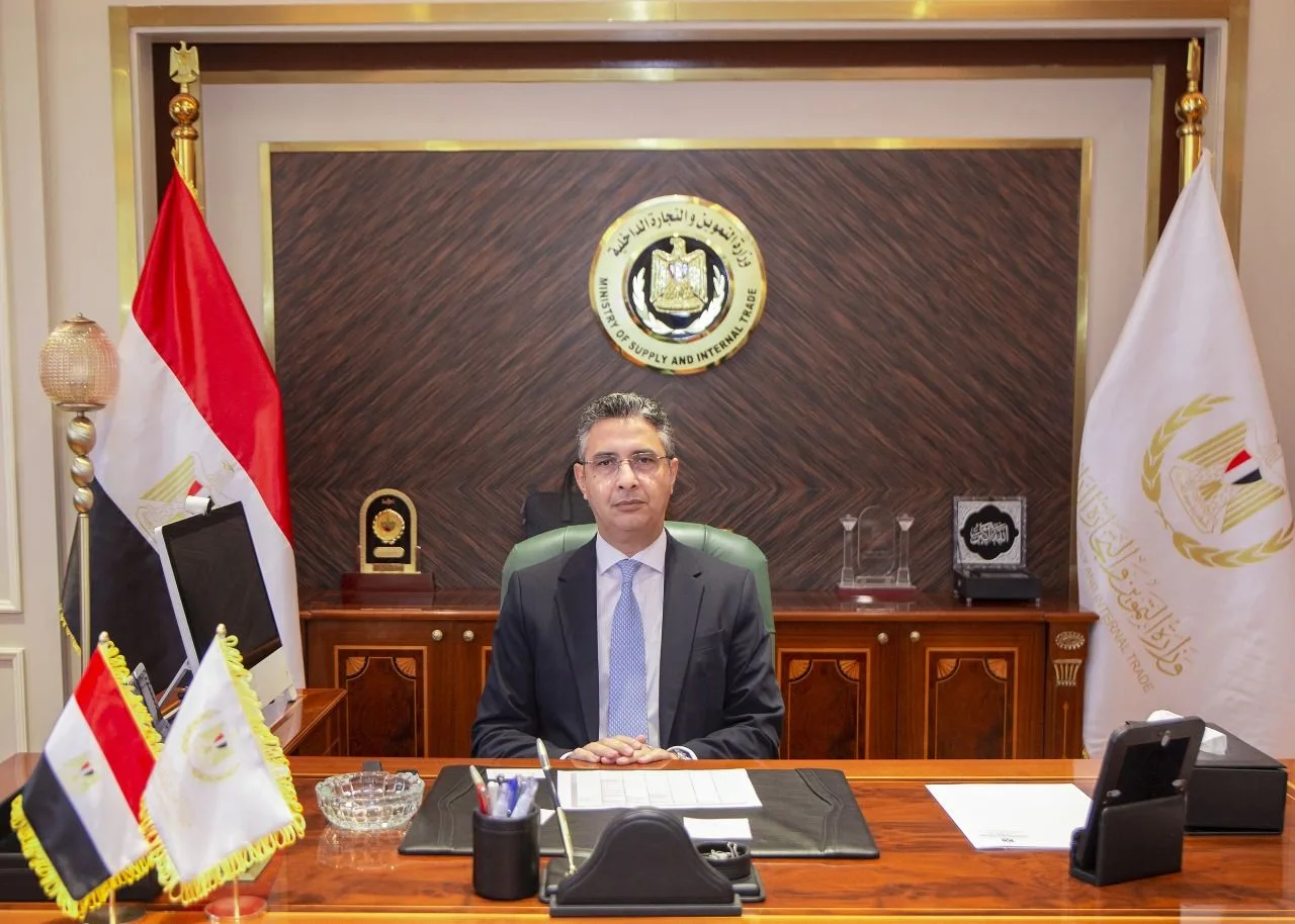 وزير التموين: إنشاء نقاط بيع جديدة للمنتجات المصرية بالتعاون مع القطاع الخاص وزير التموين: إنشاء نقاط بيع جديدة للمنتجات المصرية بالتعاون مع القطاع الخاص