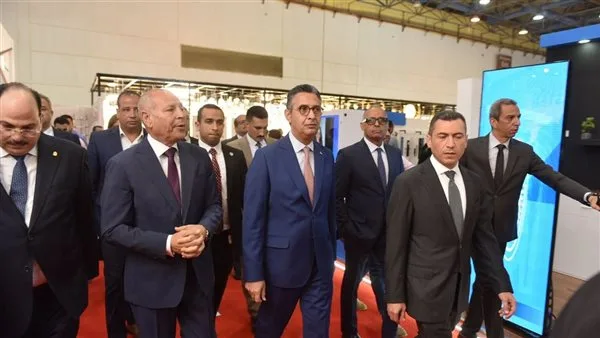 وزير التموين ومحافظ القاهرة يطلقان فعاليات معرض “سيراميكا ماركت 2025” وزير التموين ومحافظ القاهرة يطلقان فعاليات معرض “سيراميكا ماركت 2025”