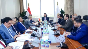 وزير التموين يستعرض استراتيجية تحسين شركة مطاحن ومخابز شمال القاهرة لتعزيز الأمن الغذائي