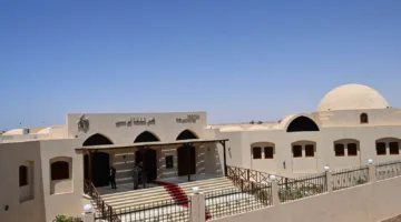 وزير الثقافة ومحافظ أسوان يدشنان مركز ثقافي جديد في أبو سمبل