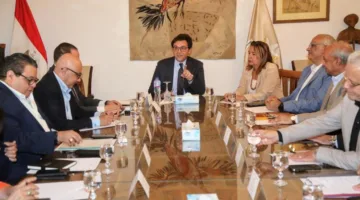 وزير الثقافة يقدم خطة العمل والمبادرات للعطلة الصيفية واحتفالات 30 يونيو